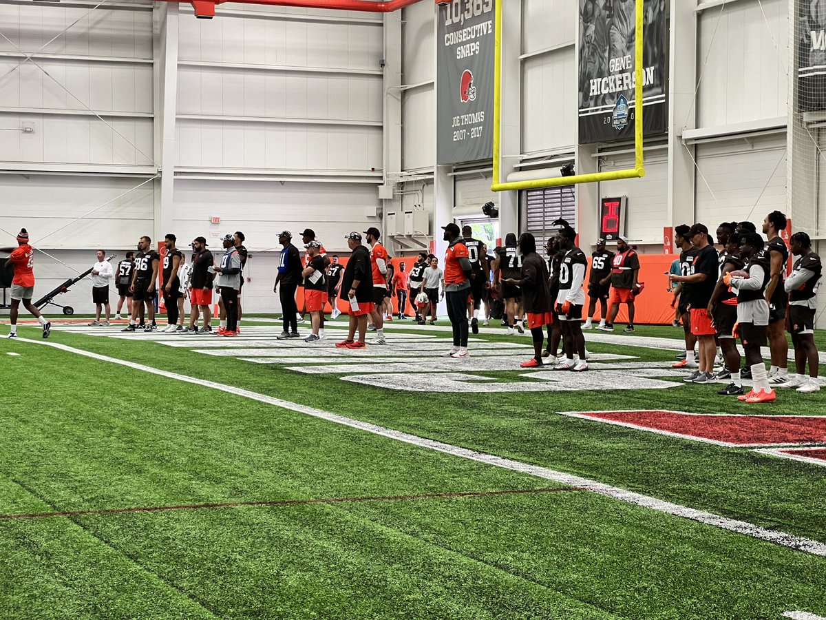 DJFerrante1's tweet photo. 🏈Game 1 less than 7 weeks away!🏈
Cleveland Browns take to the indoor practice field on day 1 of training camp!

📸 Credit: @cc_campbell5 

@SpectrumNews1OH https://t.co/uhqtpEta1I
