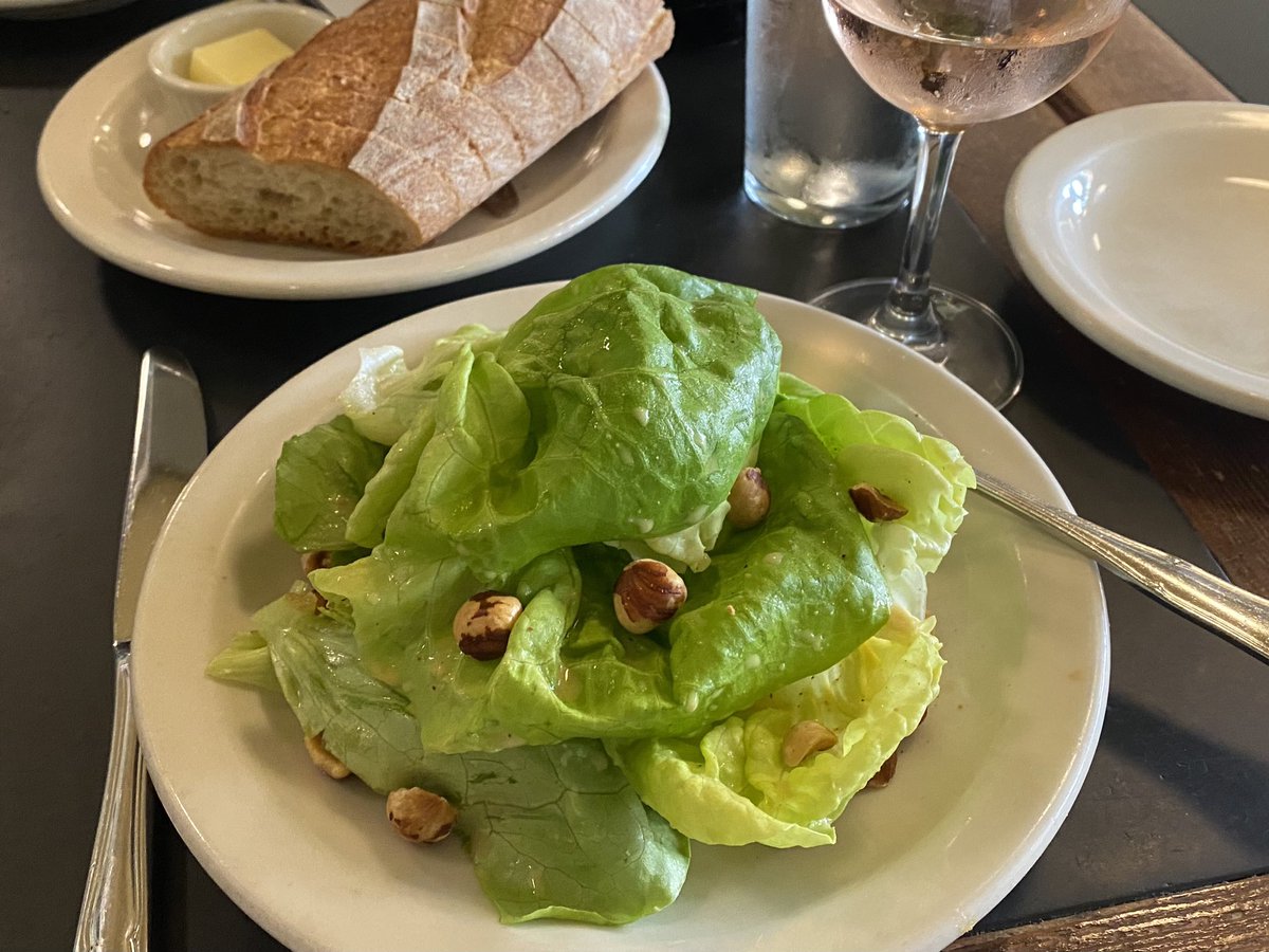 Here’s where we can still get Seattle’s best salad—plus 11 more things to eat when it’s too hot! seattletimes.com/life/food-drin…