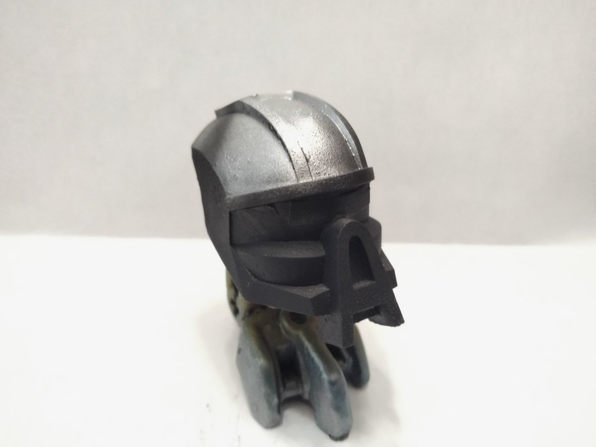SaltsMasks's tweet photo. #Brickfair #BFVA #Kanohi #Bionicle
(It has tape on the visor to preserve transparency before the clear coat) https://t.co/KzGjikIZnd
