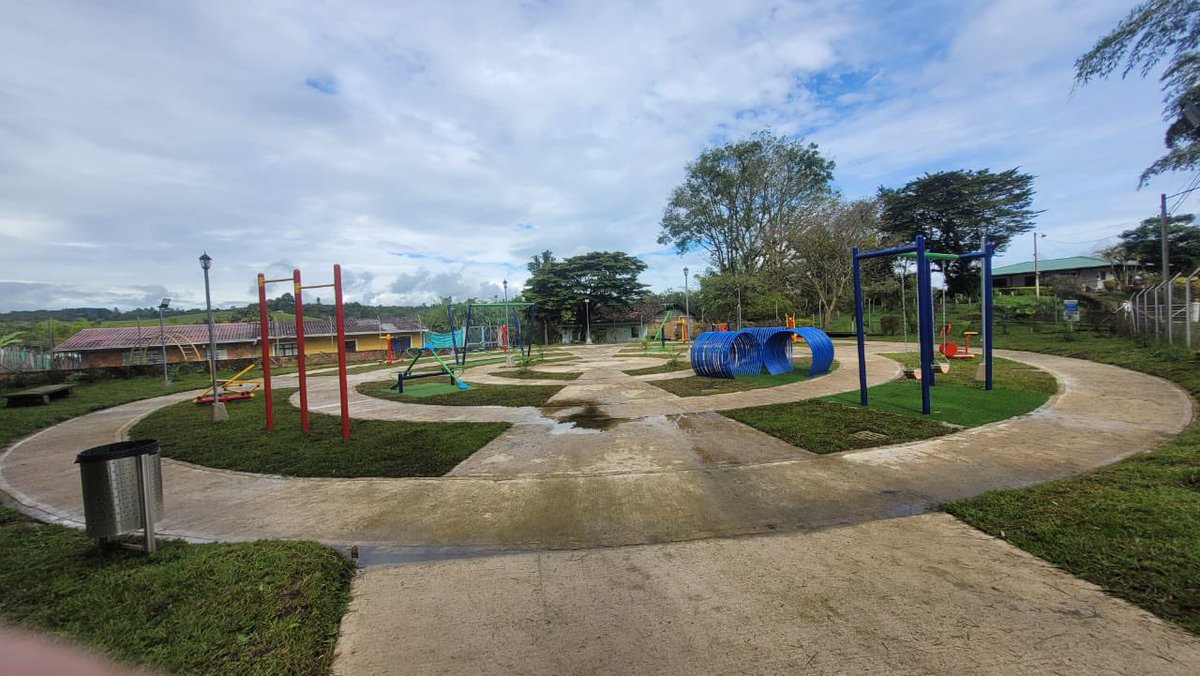 ComisionadoPaz's tweet photo. Con una inversión cercana a los $280 millones, entregamos el Parque Biosaludable Puruco al Corregimiento de Tunía de #Piendamó, #Cauca. En este parque alrededor de 2 mil personas podrán disfrutar y recrearse sanamente.
#PlanCauca #EsConHechos https://t.co/fNw72UF1fT