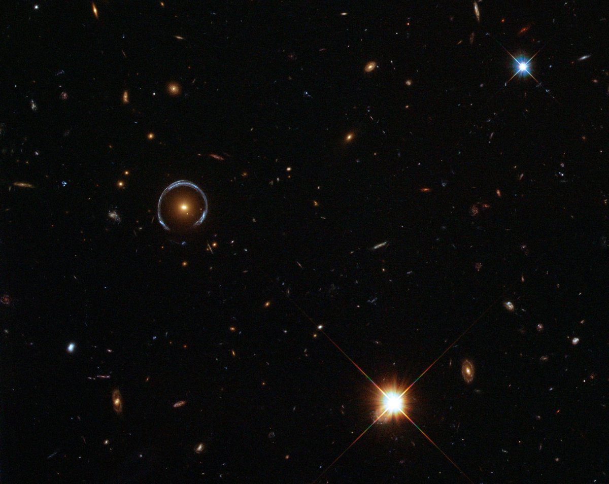 I was inspired to have a new go at the Einstein Ring around LRG3-757, 11bn light years away
The photons forming the blue ring left a galaxy when the universe was less than 3bn years old &amp; have been travelling for 80% of the life of the universe
Mine from back garden ... Hubble
1/