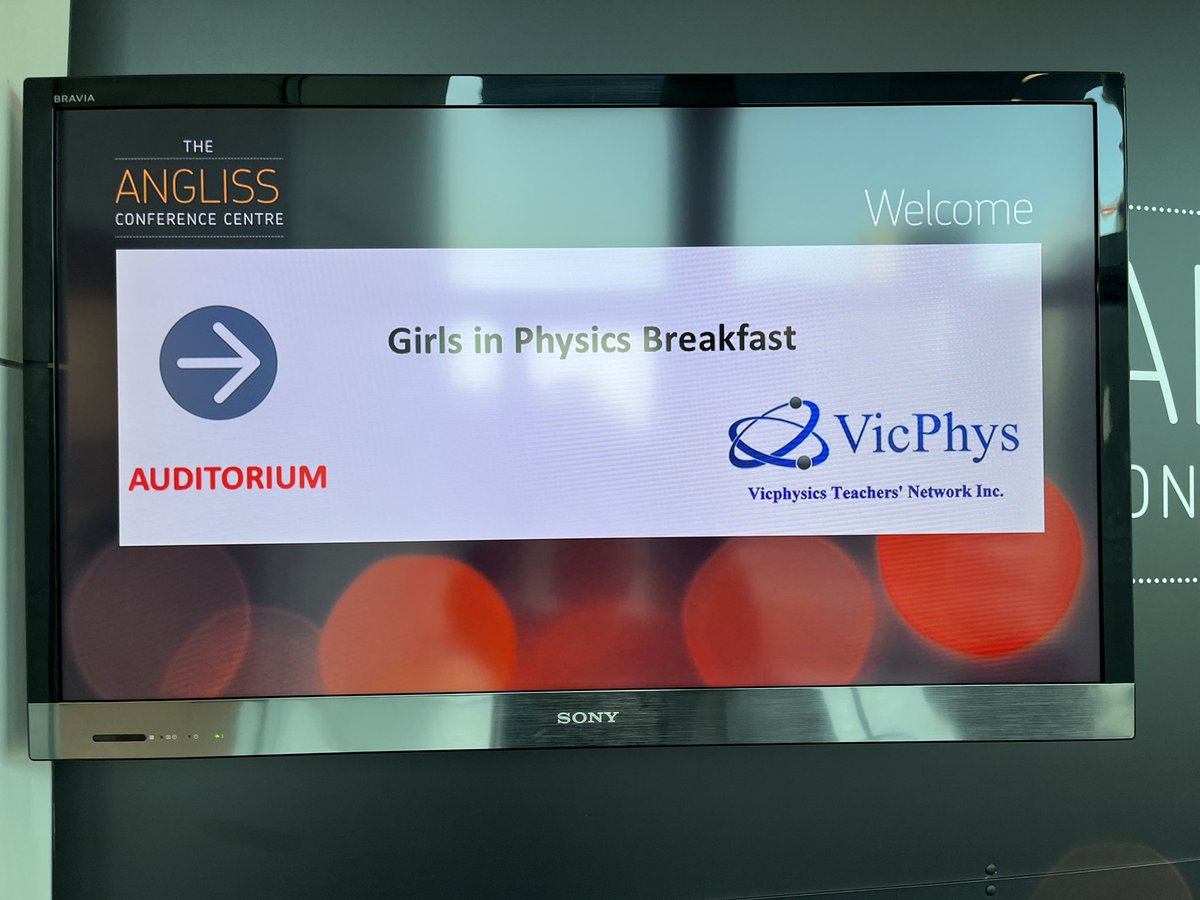 VicPhysics tweet media