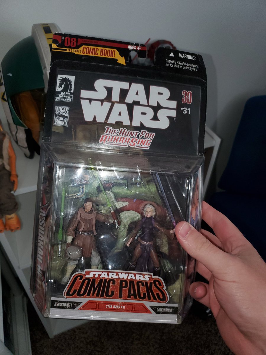 TheGalacticHub's tweet photo. @darth_mando87 That's sick! I just picked this up from one of my local shops. The comic packs have some of those unique figures I love to hunt down. https://t.co/oYvWT8bLk1