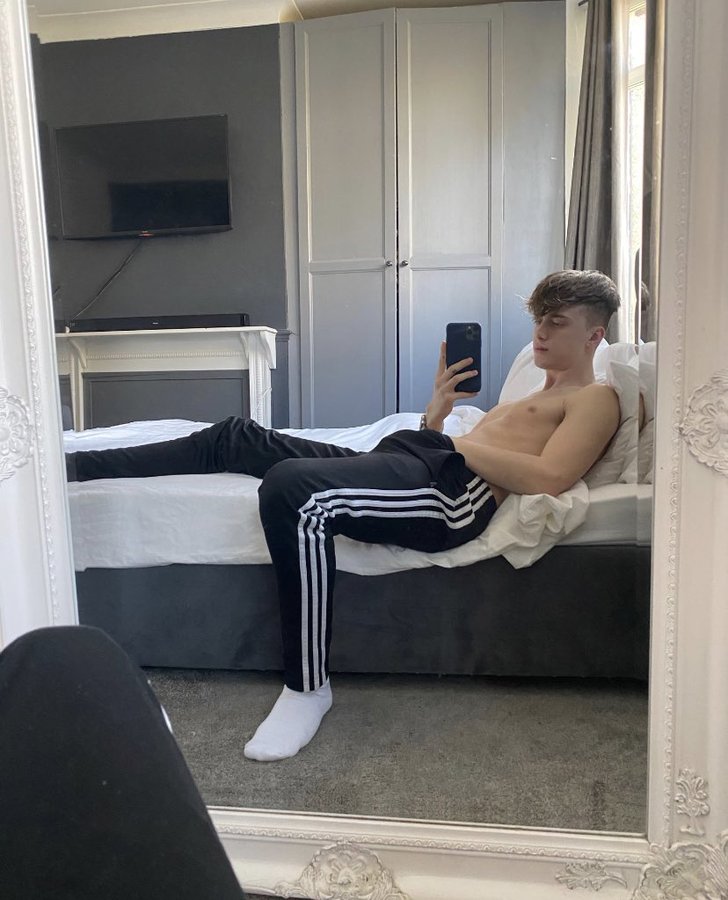 Hot Pictures On Twitter 🥵hot Chavs