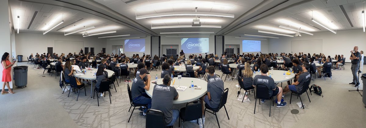 katyisd's tweet photo. Earlier this week, @KatyISDAthletic held the annual Student Athletic Leadership Team (SALT) Conference. Nearly 200 student-athletes had an amazing day of character development sessions led by keynote speaker and bestselling author, Stephen Mackey. @MackeySpeaks
#LeadKISD https://t.co/ahdYkyQtcl