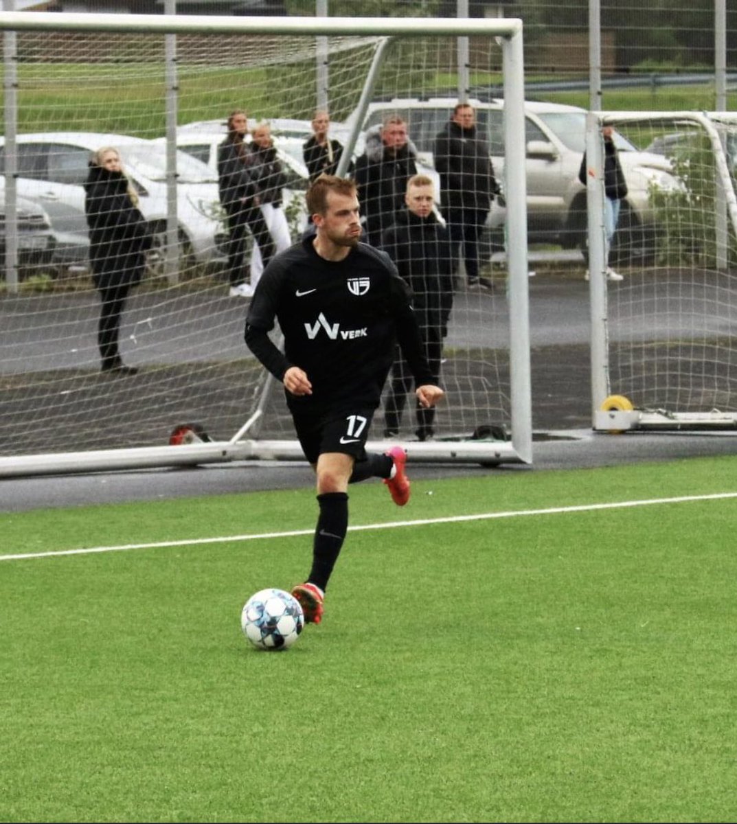 Nýja treyjan fer fyrirliðanum ansi vel <a href="/eythor17/">Eyþór Daði Hauksson</a> #Ígrafarvogi