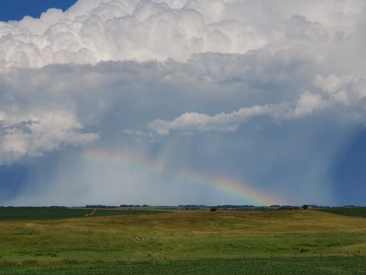Beautiful rainbow just north of Sioux Falls #Kelowx #kelonews