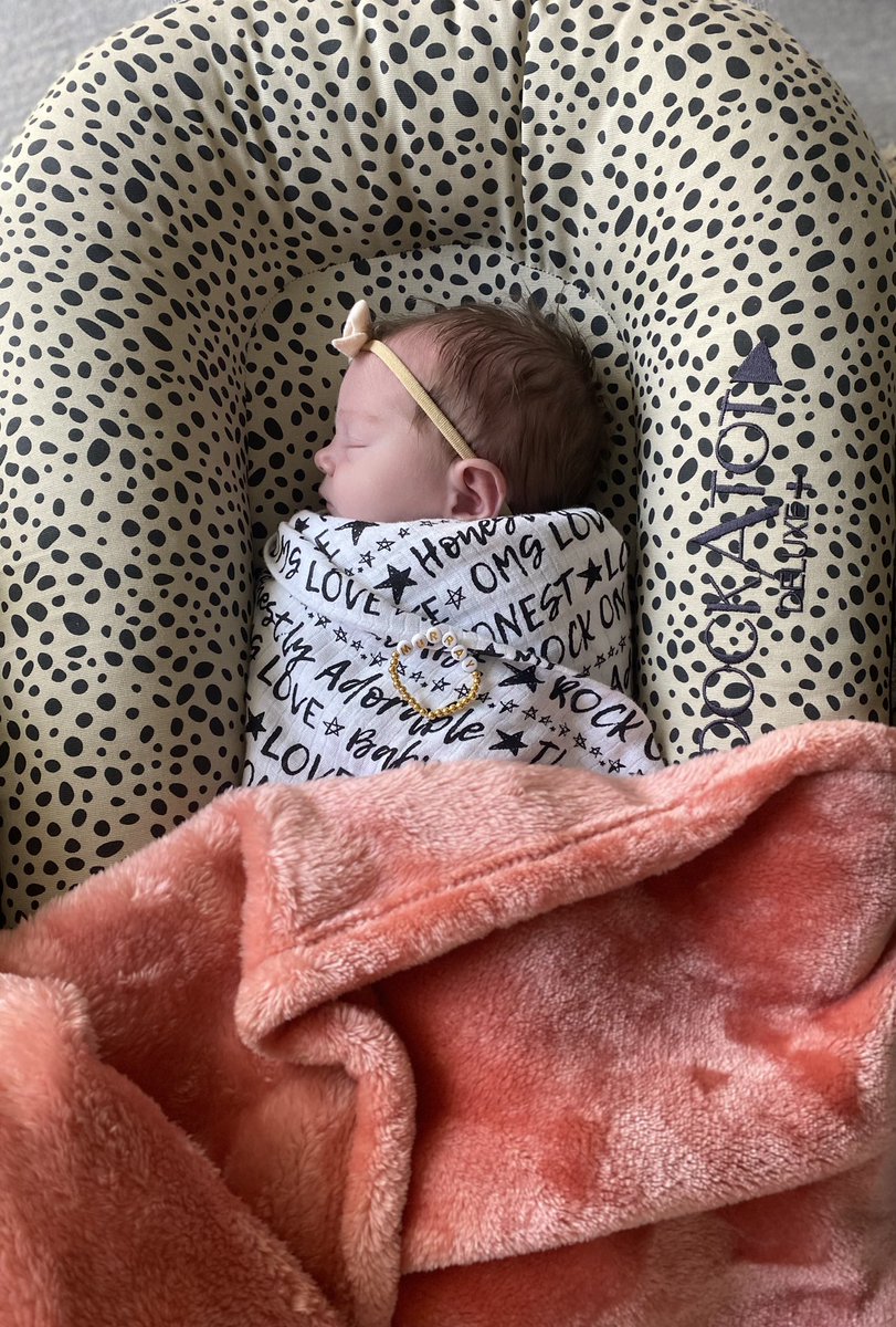 JackieFreib's tweet photo. Miss Presley Jade Murray finally made her debut on July 14, 2022. 💕

Our baby girl is already so loved 💫🌻 https://t.co/scN8AG5oqK