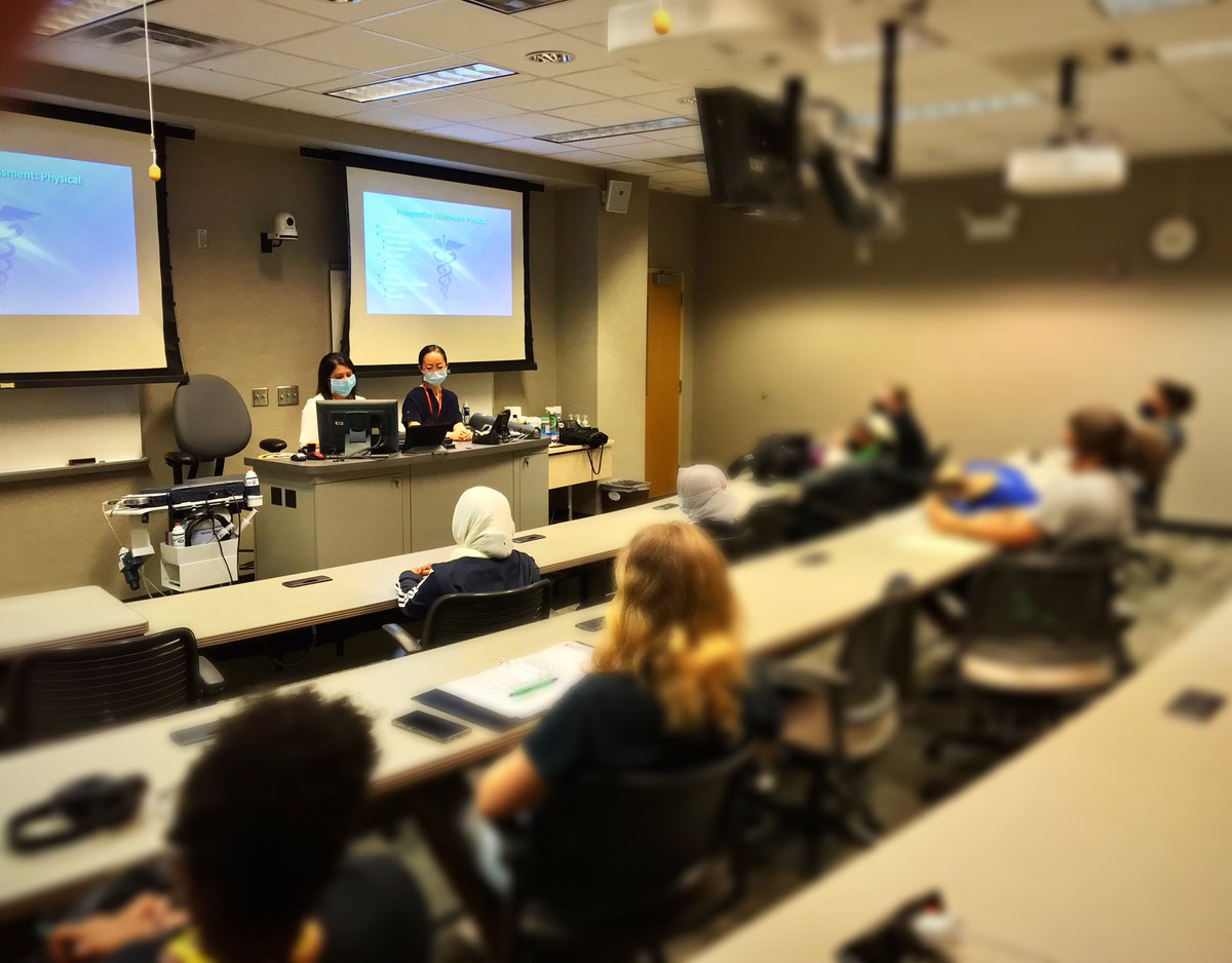 WayneStateNA's tweet photo. Informing them what the role of a CRNA is because Every Breath, Every Beat, and Every Second, the CRNA is there! @aanacrna @mianaInfo #Anesthesia #CRNA #SRNA https://t.co/T5H0DzFilg