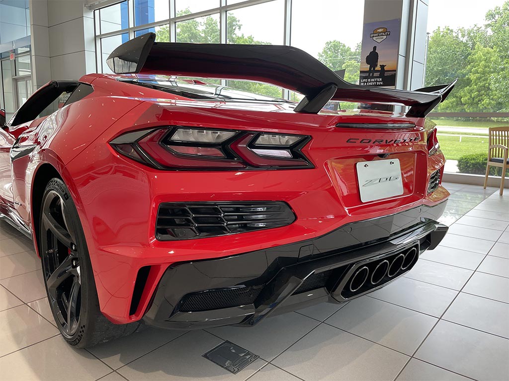 CorvetteBlogger's tweet photo. Preliminary 2023 Corvette Z06 Orders Can Now Be Submitted https://t.co/IQxbJ5uTuw #Corvette #C8 #Z06 https://t.co/vluFR9nUDD
