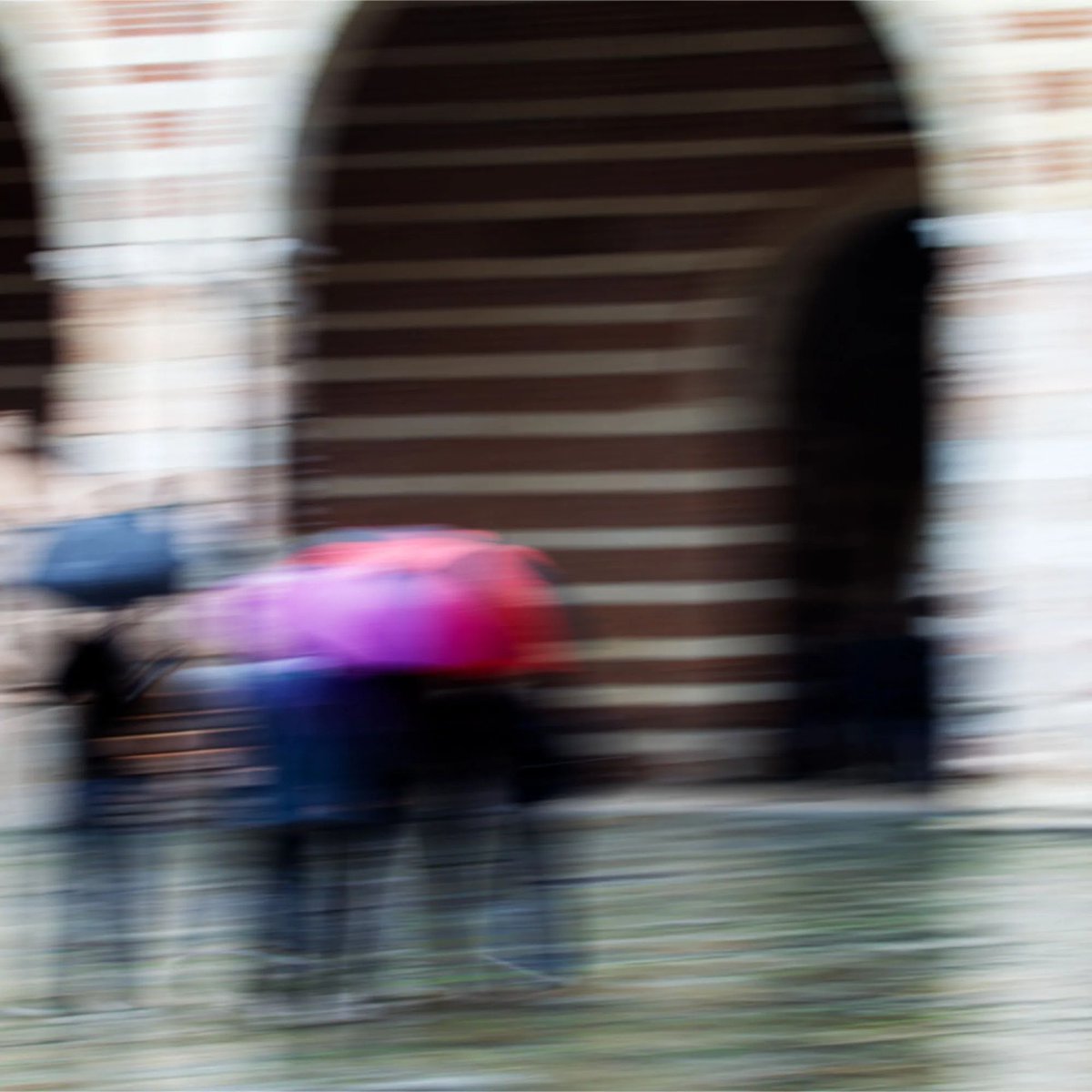 5 days left to visit the Photo Independent Virtual Fair and acquire photos for your collection, home or office. Visit virtual.photoindependent.com. On view until midnight, July 31, 2022.

Pictured: Palazzo della Ragione by James B. Guthrie (@jamesbguthrie)