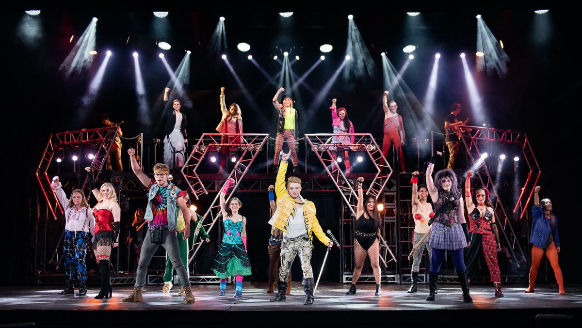 The Van Arts Review tweet media