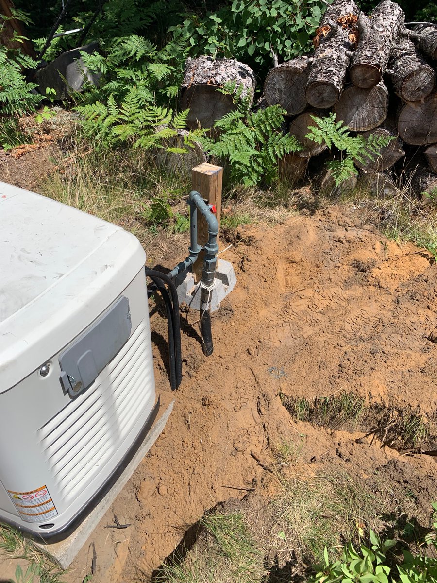 Helping a customer bank all his tanks together to maximize his vaporization.
Can‘t stress enough that your tank (s) must have enough vaporization capacity in cold weather to keep all appliance functioning correctly.
if you have questions or concerns we can help. #superiorpropane