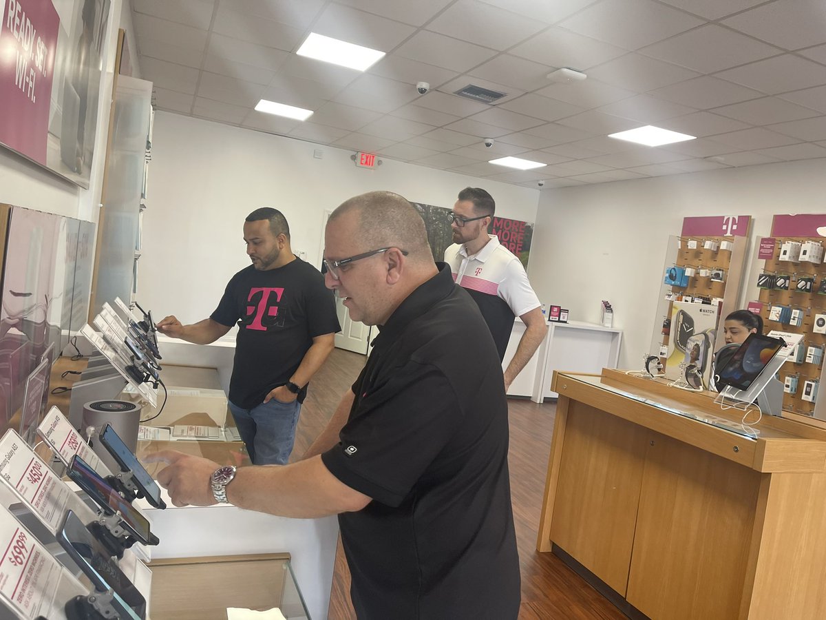 Christy Lee tweet media