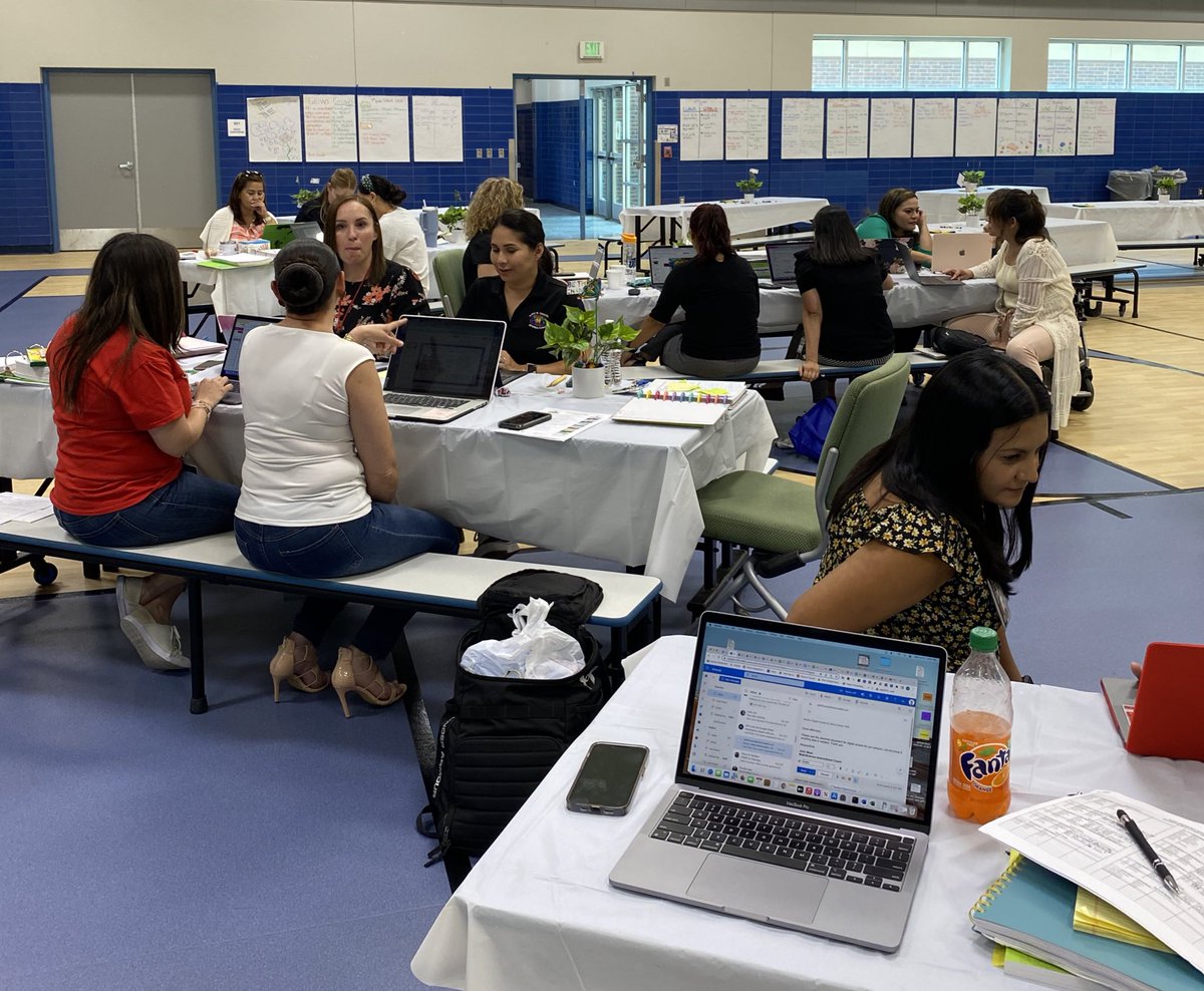 catherinedoc12's tweet image. Welcome back ACIS Explorers! Teachers were unpacking standards preparing for our scholars. This is how we roll. #BTC #WeDeliverExcellence @ARCESYISD @YsletaISD #Champions