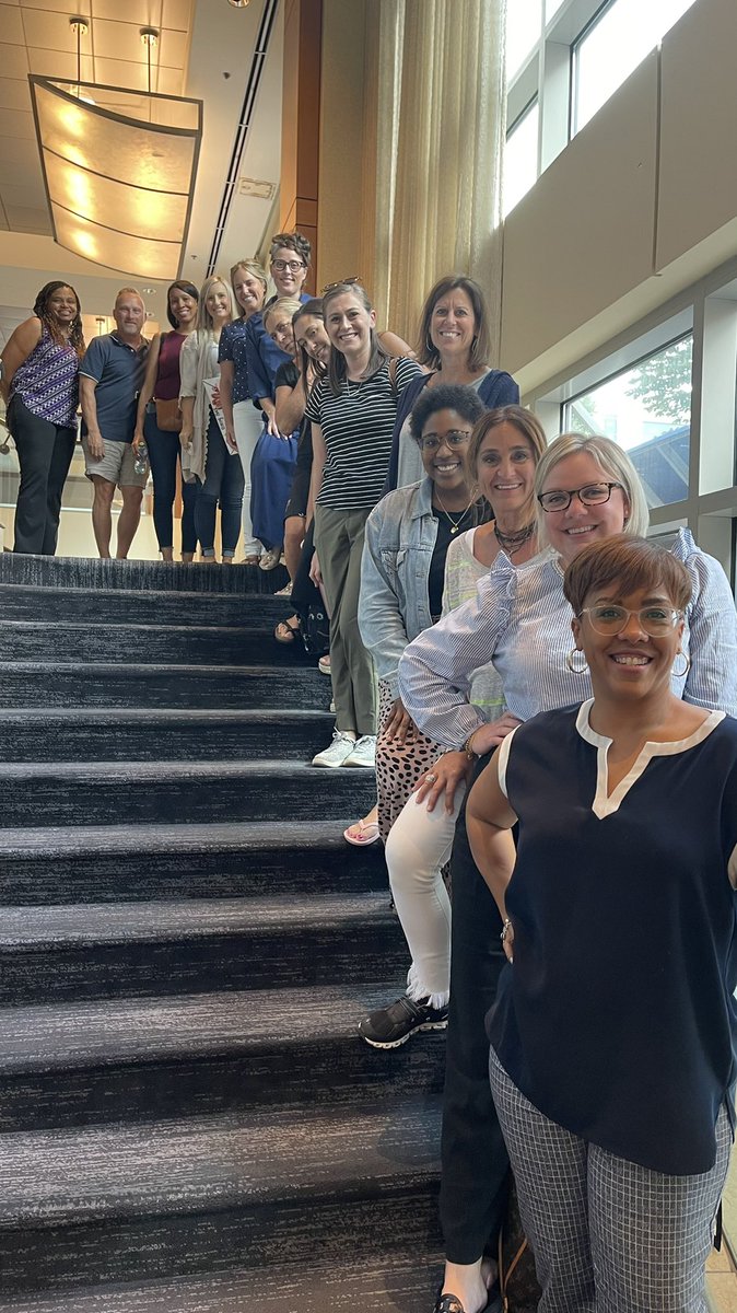 LarynBNelson's tweet photo. Who has the best, most thoughtful, reflective, intentional Leadership team ???  🙋🏽‍♀️🙋🏽‍♀️🙋🏽‍♀️ Me!! Had the most amazing, inspiring and valuable time with our Lake Forest team. These is going to be an ELECTRIFYING year #BeTheMarigold #ForwardProgress @erichollinhead @FultonCoSchools https://t.co/17QVgbH1oX