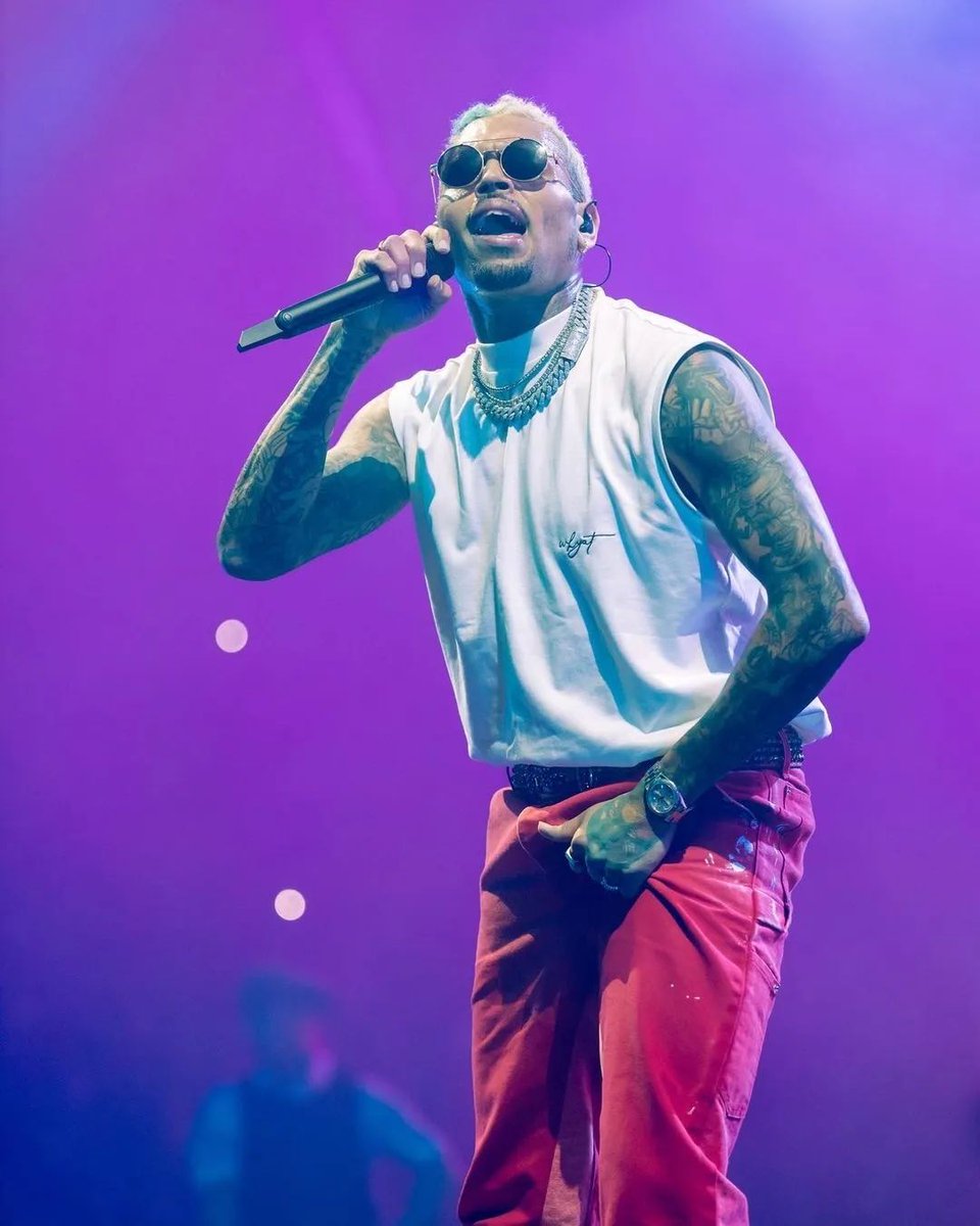 _cbspain's tweet photo. 22.7 • New York City #OneOfThemOnesTour

📸 @lastshotphoto_ https://t.co/ziD93or9ZH