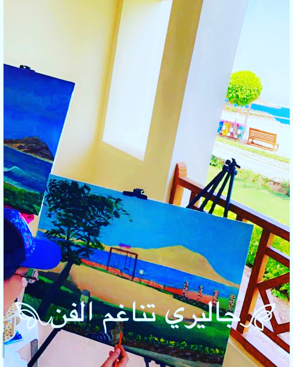 اوقات لا تنسي رسم علي الطبيعه بحر شرم الرائع من شرفة الفندق 🌹🌹🌹🌹