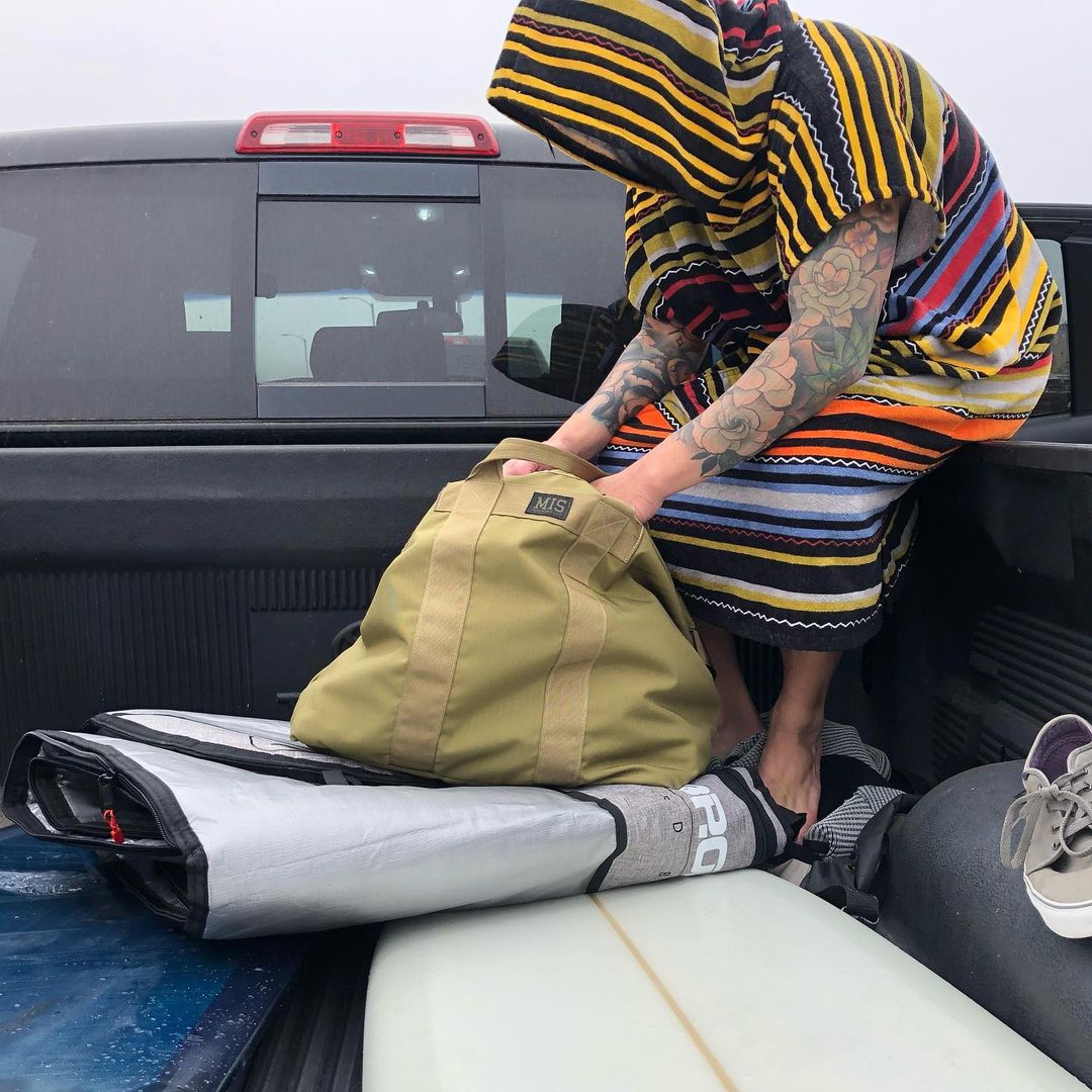 miscalif's tweet image. 🏄‍♂️ 🏄‍♀️ 🏄 with Super Tote Bag.
shop.miscalif.com/super-tote-bag…
#supertotebag
#miscalif #pickuptruck #surfing #beachtote #malibusurflider #beachday