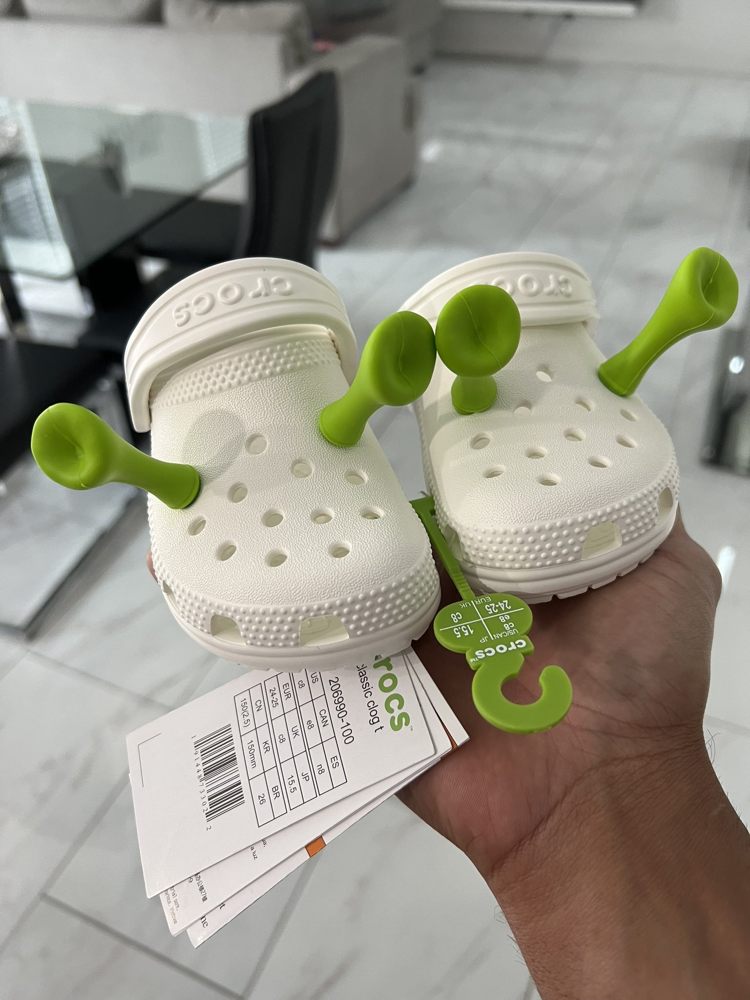 Dexerto a X: Babe are you okay? You barely wore your Shrek Crocs today   / X