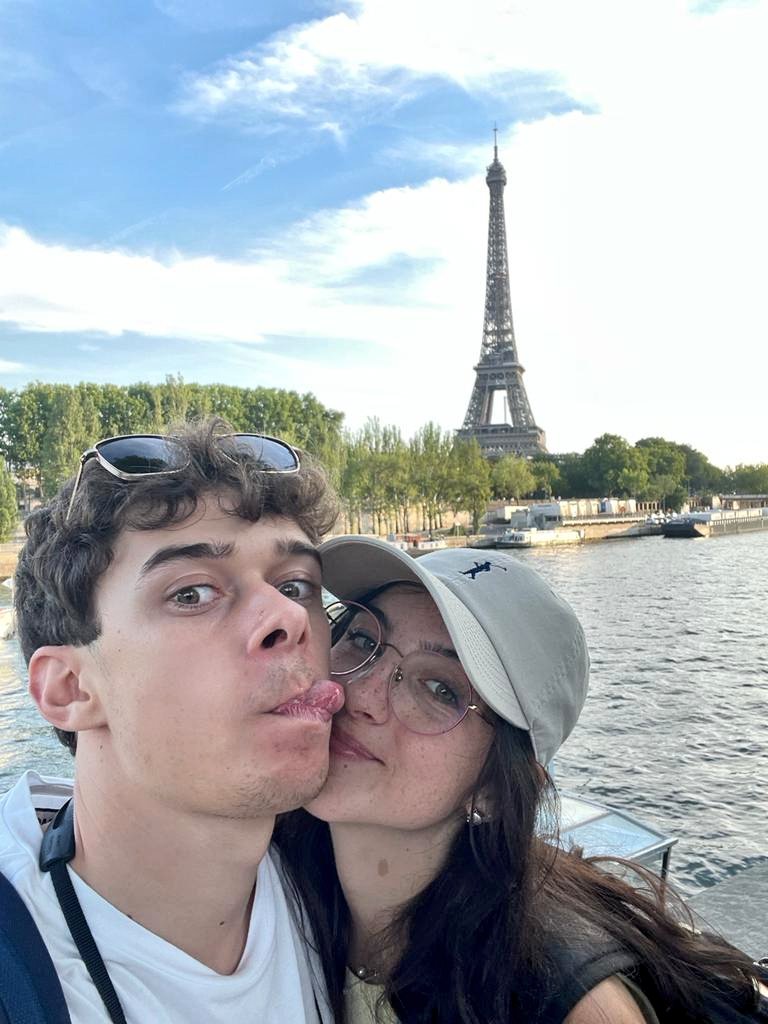 Marinarryy's tweet photo. Paris, superaste as minhas expectativas 🙌 https://t.co/Ix5lPAMeXZ