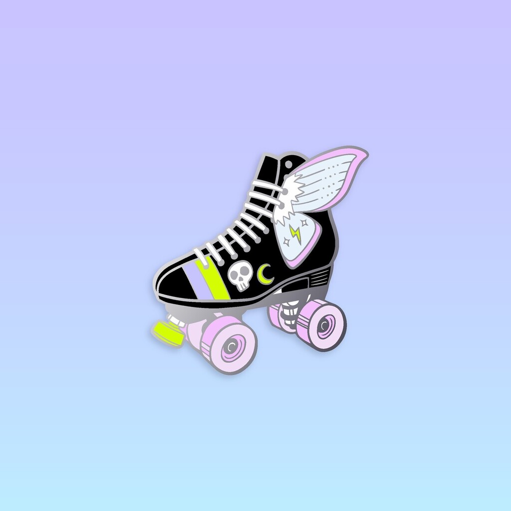 July's pin club design is a witchy derby skate! 💀🦋 Sign up by end of this week (link in my profile) if you wanna get this hard enamel baby 🌙 What would your roller derby name be if you joined?! (or maybe you already play in which case, I bow down) I … instagr.am/p/CgiJ2RaOyP5/