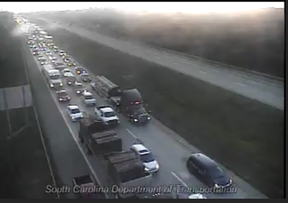 DougCurrin's tweet photo. STOPPED: exits 82-92 EB 20. All lanes closed. Off ramps are the only way out. Avoid Avoid Avoid!! @abc_columbia #SCTX #ABCColumbia #SCTraffic https://t.co/pskuogPbFZ