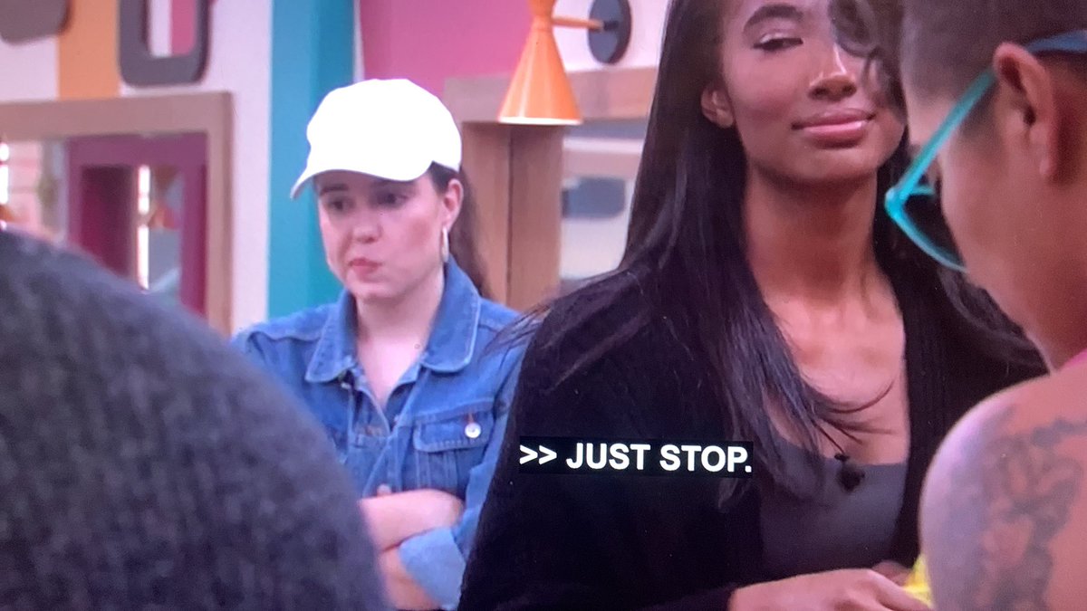 exxquizittt's tweet photo. LMFAAAAOOOOO 

#bb24 #bigbrother24 https://t.co/FLFDquqN1l