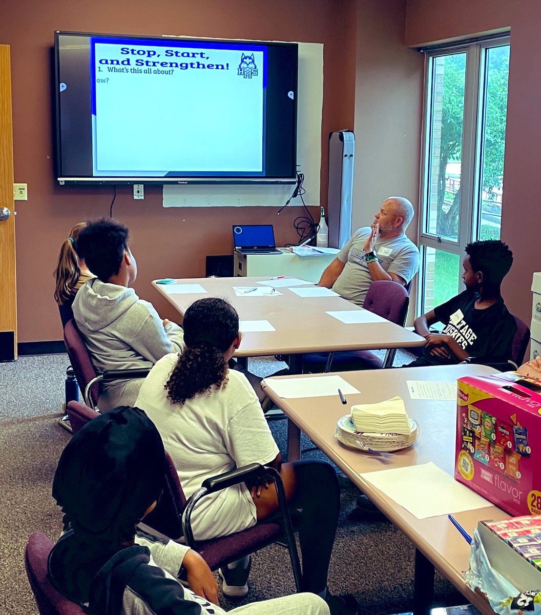 Had a Gr8 afternoon w/ some earnest Huskies at <a href="/HeritageMS_WCS/">Heritage MS</a> talking ab how 2 make our school even better! Kids shared feedback &amp; ideas ab our revitalized #pbis program! We’re going 2 H.O.W.L. 4 Success at HMS in 22-23! <a href="/WCSOH/">Westerville Schools</a> <a href="/MrGartrell4/">Stuart Gartrell</a> <a href="/HeritagePtsa/">Heritage PTSA</a> <a href="/super_wcsd/">WCSD Superintendent</a>