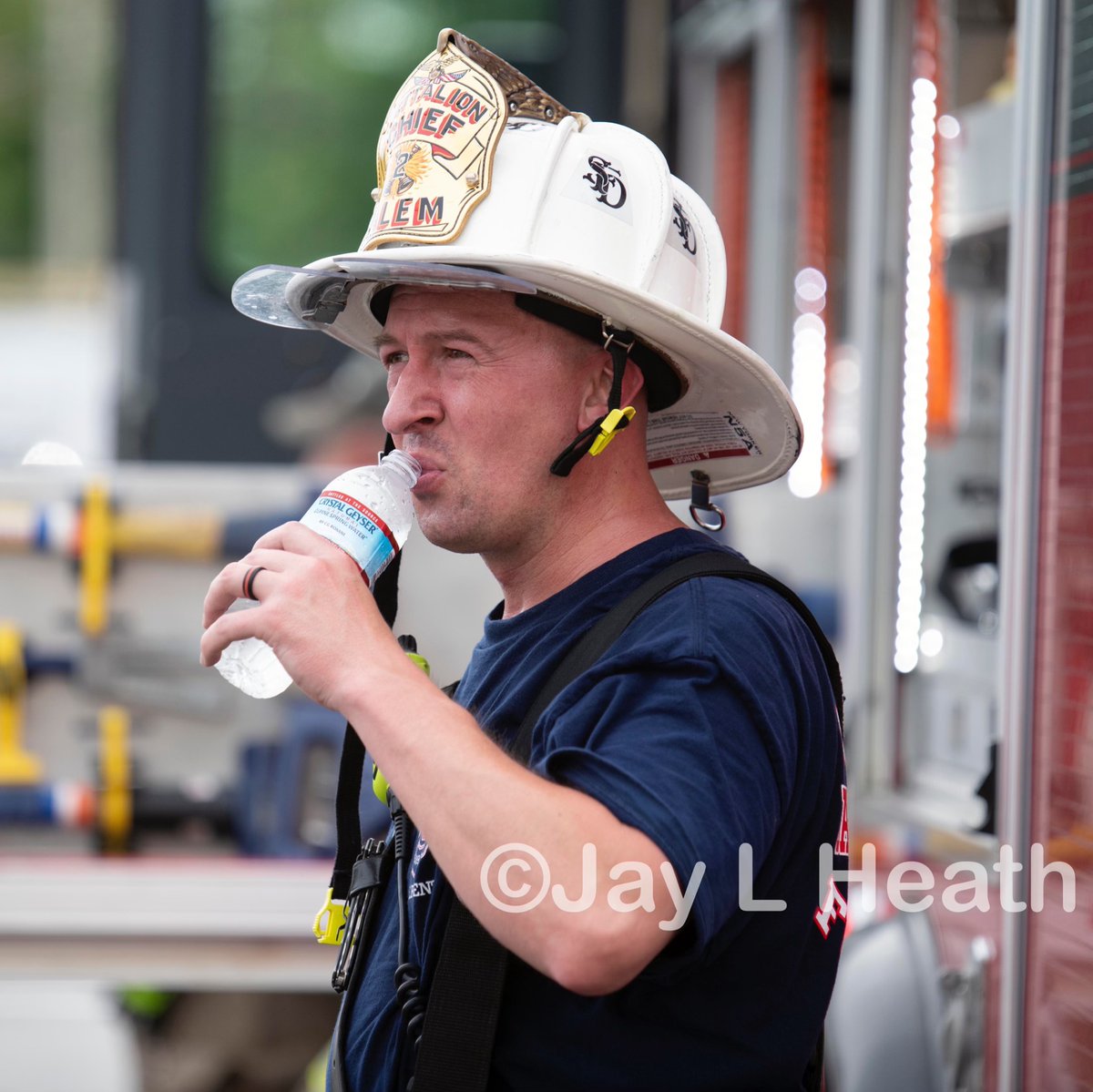 IaffNh's tweet photo. E2, BC, Rescue responded mutual aid to Derry this afternoon for the 4th alarm at Overlook Medical Park. We are always happy to help as we too need it some days.  Thanks to photographer Jay Heath for documenting some of what we do.  #brotherhood #ebgh #derrynh (continued) https://t.co/utZOZ2Y1xo