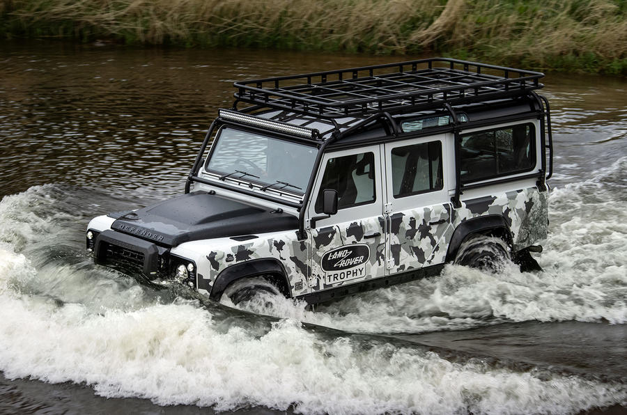 landroverpa's tweet photo. New ultra-limited 399bhp Defender Works V8 Trophy II Starting at £225,000 available in 90, 110 & 110 double-cab. Just 25 will be made powered by 5.0-litre V8 petrol that produces 379lb ft torque via 8 speed automatic transmission
#landrover #DefenderWorksV8 #landroverphotoalbum https://t.co/6y0KxRJ3Tn
