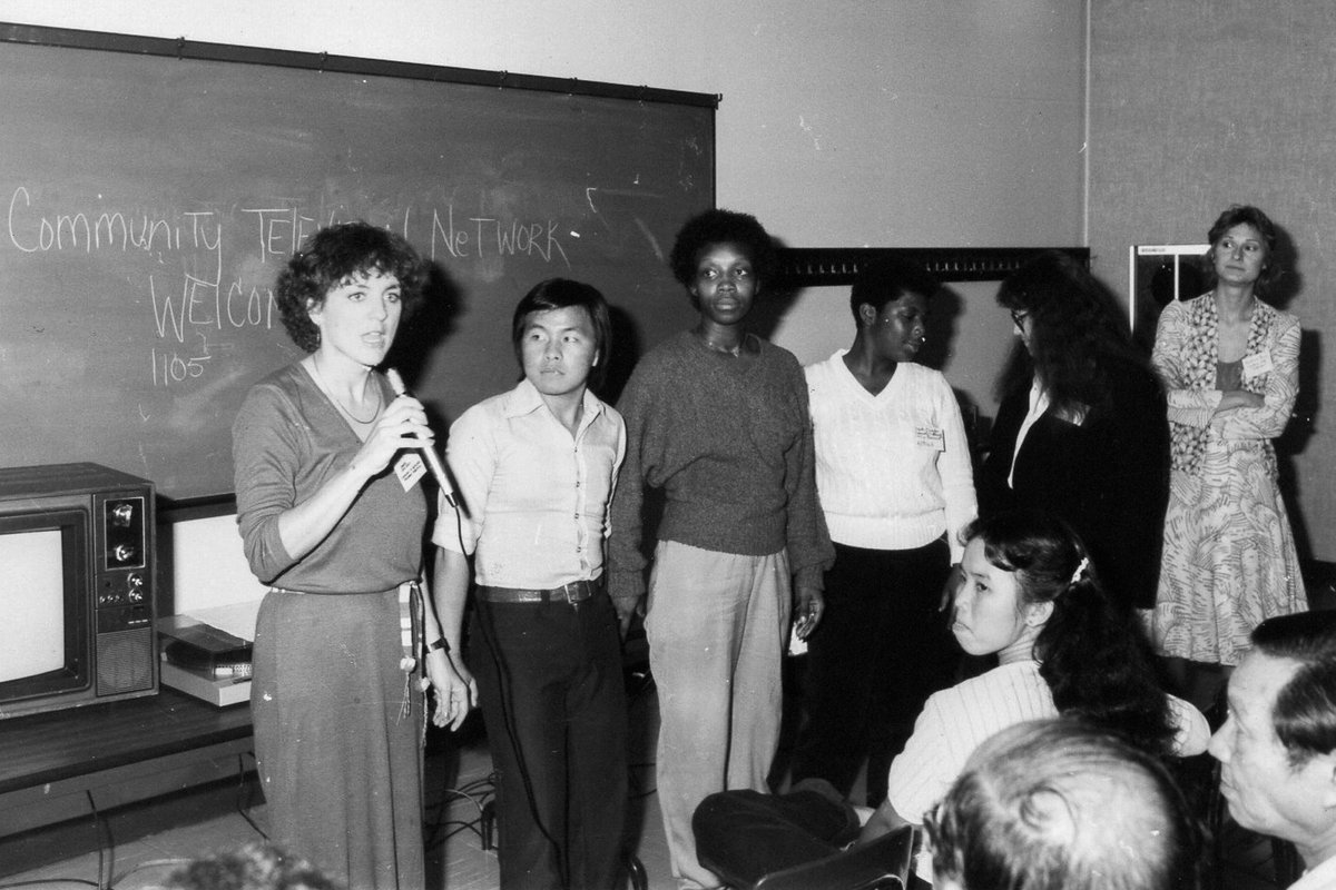 ctvnchicago's tweet photo. #TBT: Working with a past generation of students.
#ctvn #supportctvn #cantvchicago #youthmedia #youthempowerment #chicagomedia #chicagoyouthmedia #filmmaking #chicagofilmmaking #videoproduction #chicagovideoproduction #chicagoculture https://t.co/JBPG2vnRS1