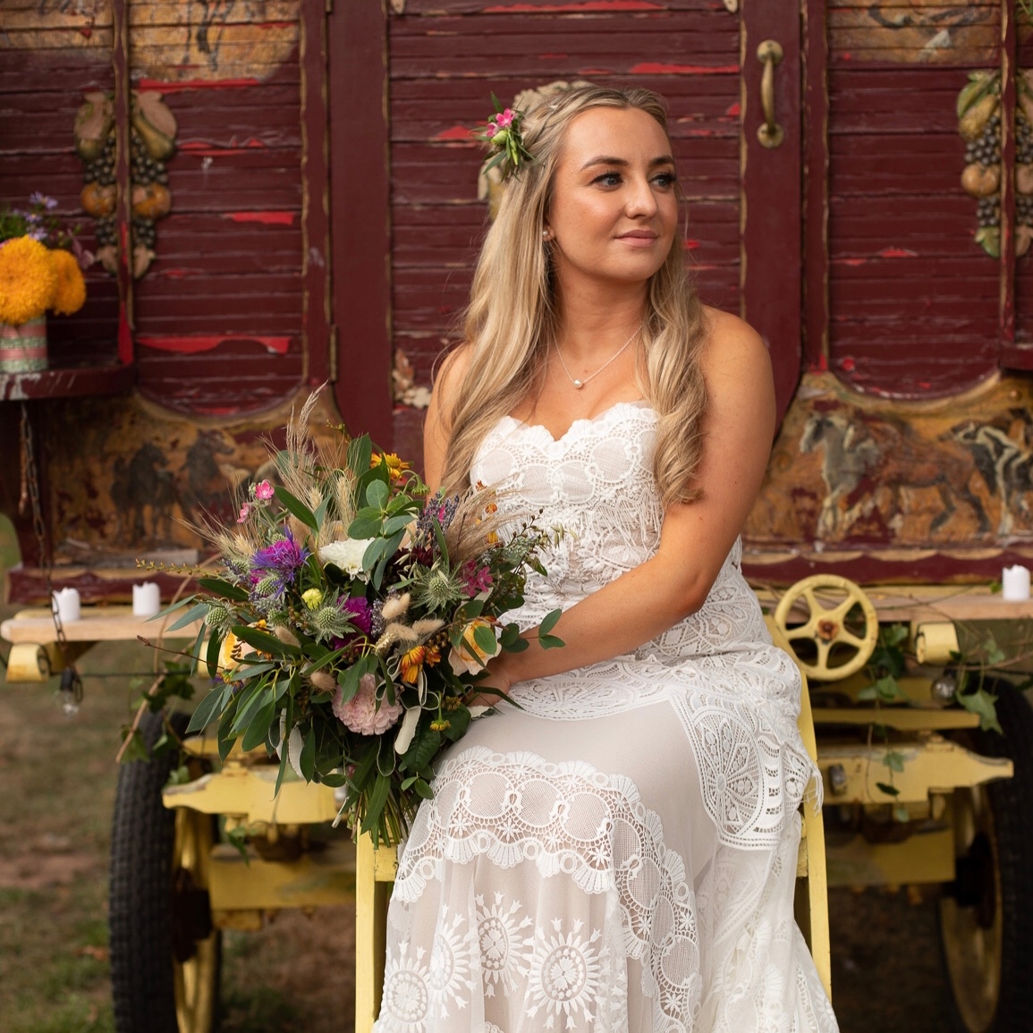 Edinburgh Wedding Directory tweet media