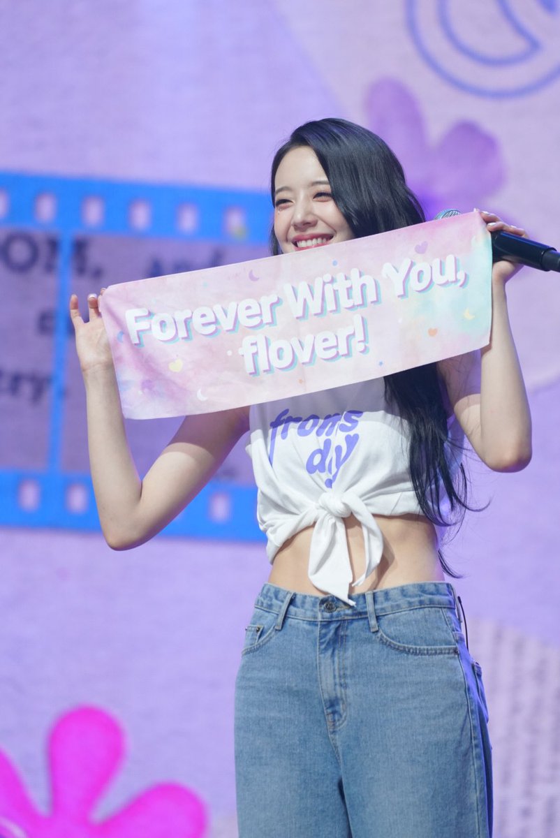 kctkpop's tweet photo. Gyuri leaving Fromis_9 comes as a shock to us but we'll be supporting Fromis_9 and Gyuri with their future activities. Flovers are grateful to have gotten fromis_9 and Gyuri. ❤ #fromis_9 #Gyuri #flover #flovers https://t.co/U0qDZvouBo