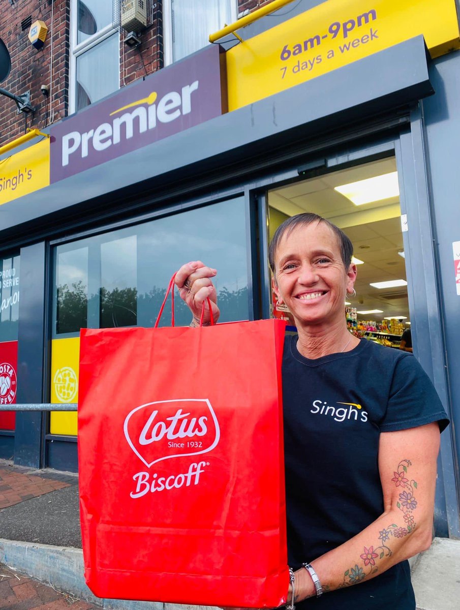 PremierSinghs's tweet photo. Good Morning .. 100 ‘Likes’ and 1 wins this Biscoff Bag and it’s contents .. #singhsdrop https://t.co/gQDxqOA9ev