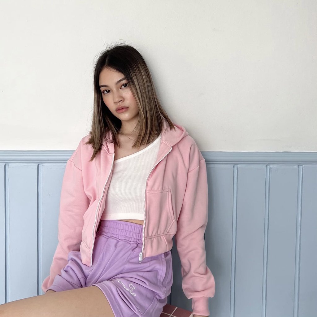 StoreTiza's tweet image. Ko lucu" warnanya 🤩
Crop zip jacket
shope.ee/5pVL1qMhCz
#moots #zonauang
#racunshopee