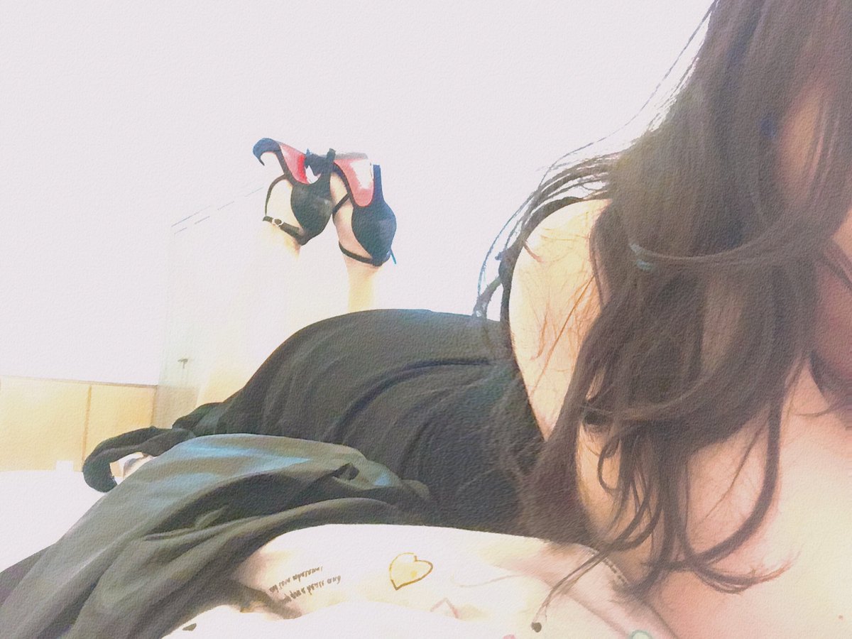 sweetiekillers's tweet photo. 今天老师穿这样哦~

#反差 #反差婊 #教师 #母狗 #母猪 #肉便器 #sub #女m #高跟 #臀 https://t.co/AMo4LNKCQq