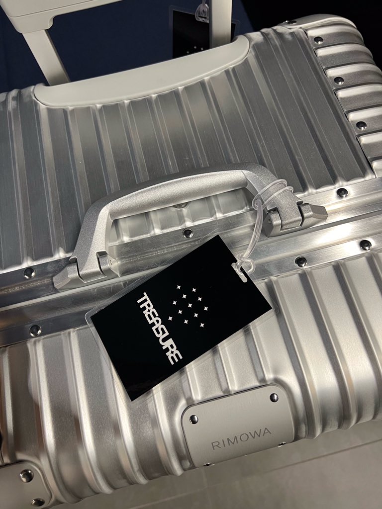 trsrupdates's tweet photo. [ #지훈 WEVERSE ] 20220728 #JIHOON post 🌟 

🐶: let’s go to Manila 💎

#TREASURE #트레저 #トレジャー @treasuremembers https://t.co/nLvpmeZoyT