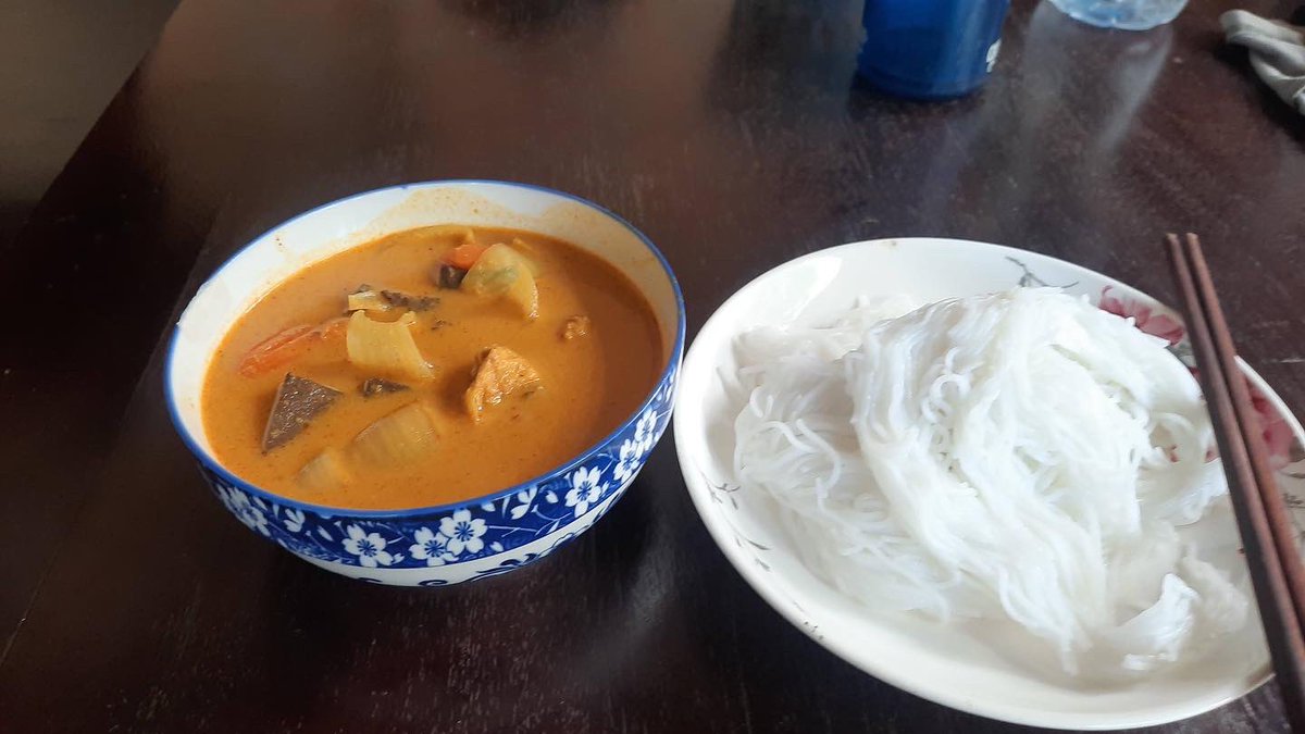 LocalsDine's tweet photo. Do you like Khmer curry? Learn how to make it yourself at our family cooking classes in Siem Reap, Battambang, Phnom Penh and other cities in Cambodia. https://t.co/VbAtMovJHb