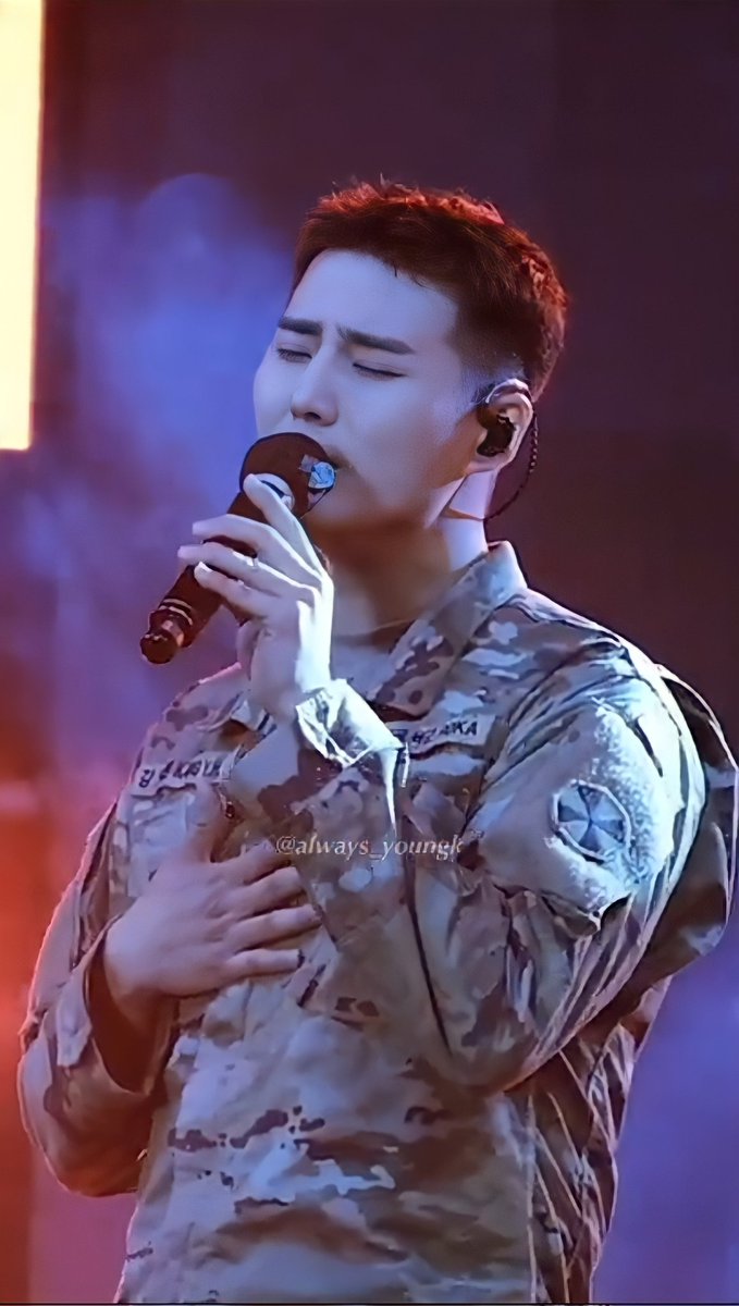 harufess's tweet photo. -youngk
Maaaaajiiimaaaakkkk 
Majimak chorom ma ma ma jimak chorom https://t.co/oeTp5dpFL2