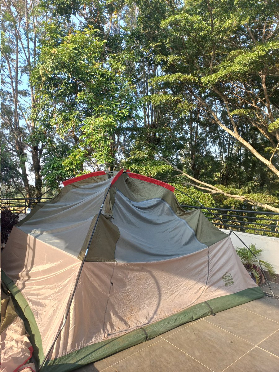 dnahinga's tweet image. A balcony should be wide enough to accommodate a tent or two.

Many times, we build all the bedrooms in a house. 

This does not have to be so. 

Apart from airing linen and storing buckets, a terrace/balcony can be much more🔨

#PracticeNotes 
#BuildEveryday 
#SketchItBuildIt