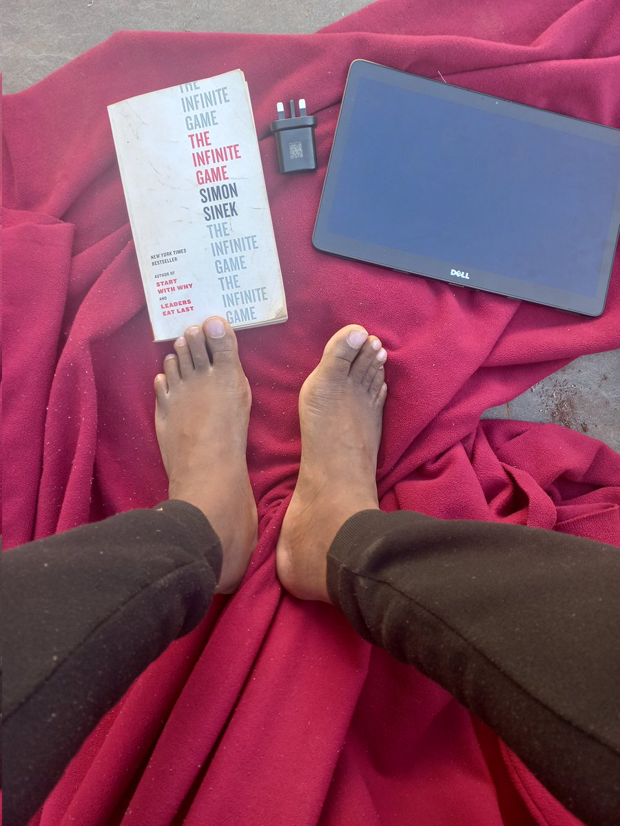 dnahinga's tweet image. A balcony should be wide enough to accommodate a tent or two.

Many times, we build all the bedrooms in a house. 

This does not have to be so. 

Apart from airing linen and storing buckets, a terrace/balcony can be much more🔨

#PracticeNotes 
#BuildEveryday 
#SketchItBuildIt