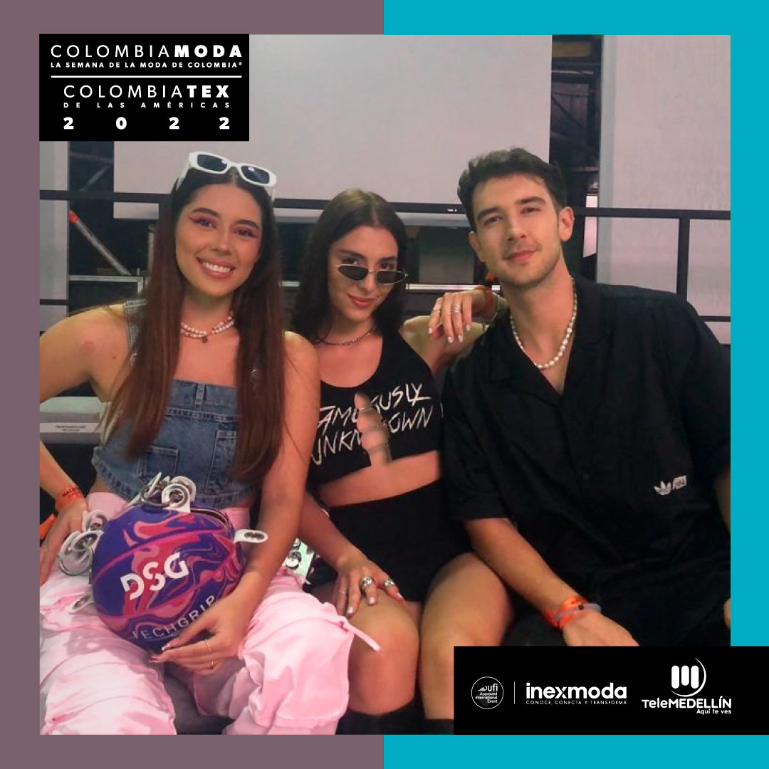 Telemedellin's tweet image. #TMEsModa | Este es el ambiente que se vive en City Hall Club El Rodeo previo al desfile de Maluma x Gef - El Arte de los Sueños.

Tú también podrás verla a través de nuestra pantalla, plataformas digitales y 📲 bit.ly/3S9kLbZ

#Colombiamoda + #Colombiatex 2022 ✨