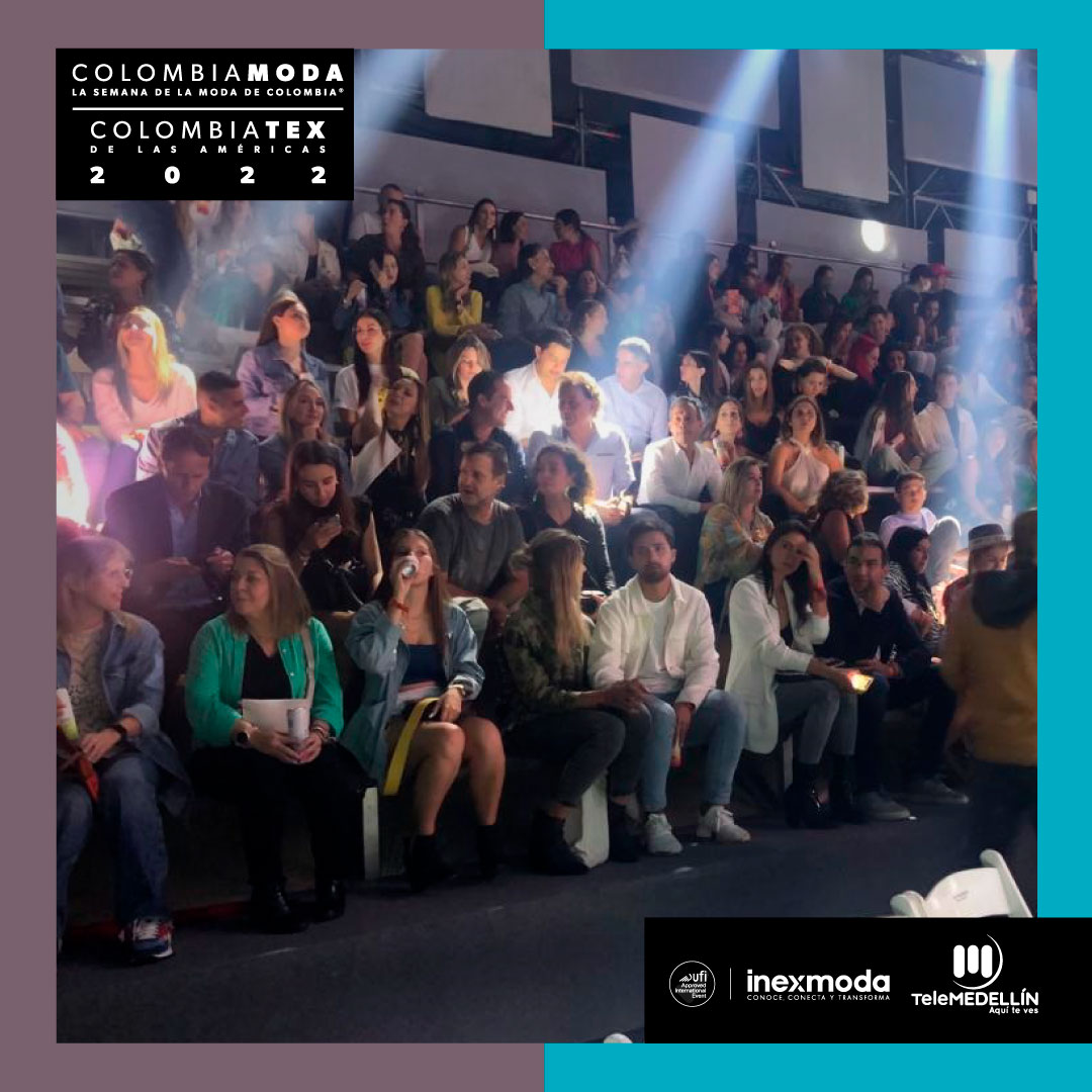 Telemedellin's tweet image. #TMEsModa | Este es el ambiente que se vive en City Hall Club El Rodeo previo al desfile de Maluma x Gef - El Arte de los Sueños.

Tú también podrás verla a través de nuestra pantalla, plataformas digitales y 📲 bit.ly/3S9kLbZ

#Colombiamoda + #Colombiatex 2022 ✨