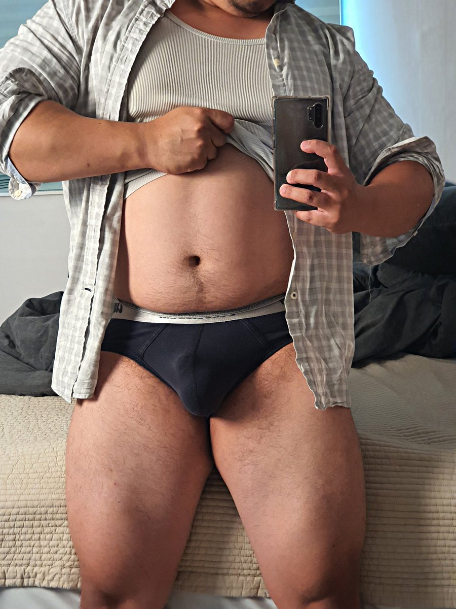 Rogan tweet media