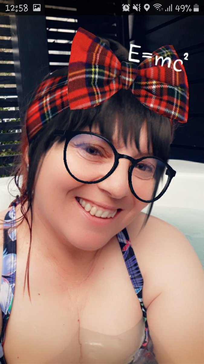 tinsmm's tweet photo. Spa pool time!! https://t.co/J1Av4IDVnj
