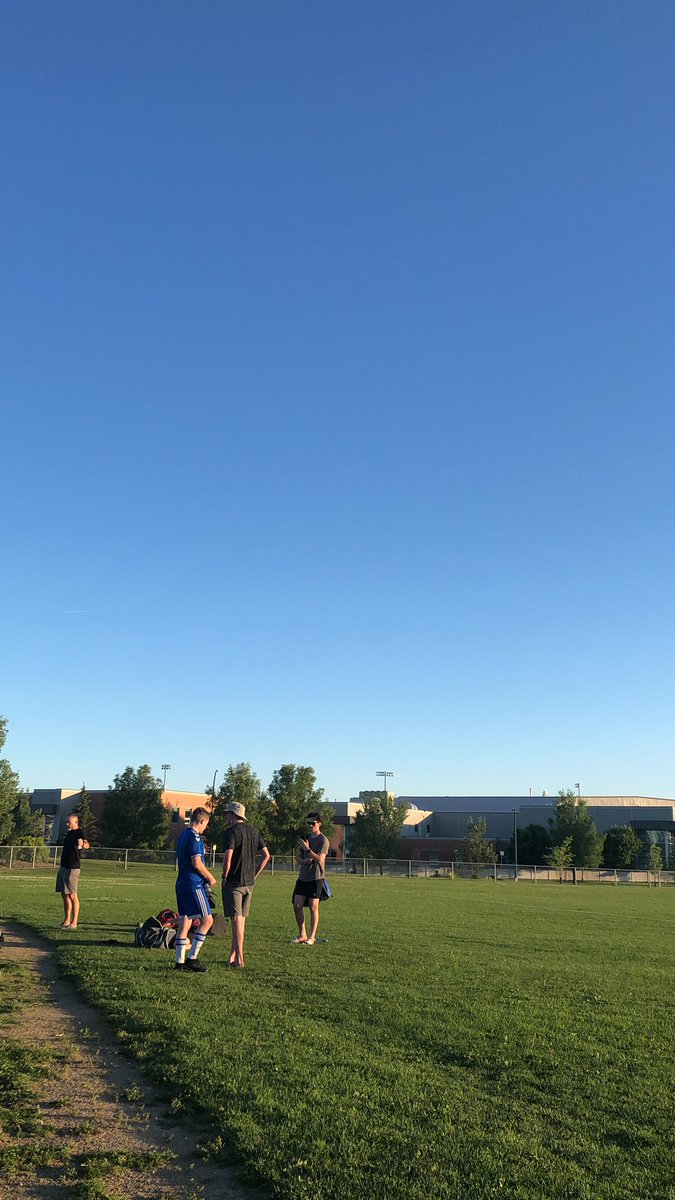 nonune_cl's tweet photo. If the demons hunt you. Go and fucking kill ‘em. Beat Fulchester United 5-2 and with that we break the curse of 6 games without winning. Again next week against the leader Just in Time. #CuackCuack https://t.co/g39M7vaZqD