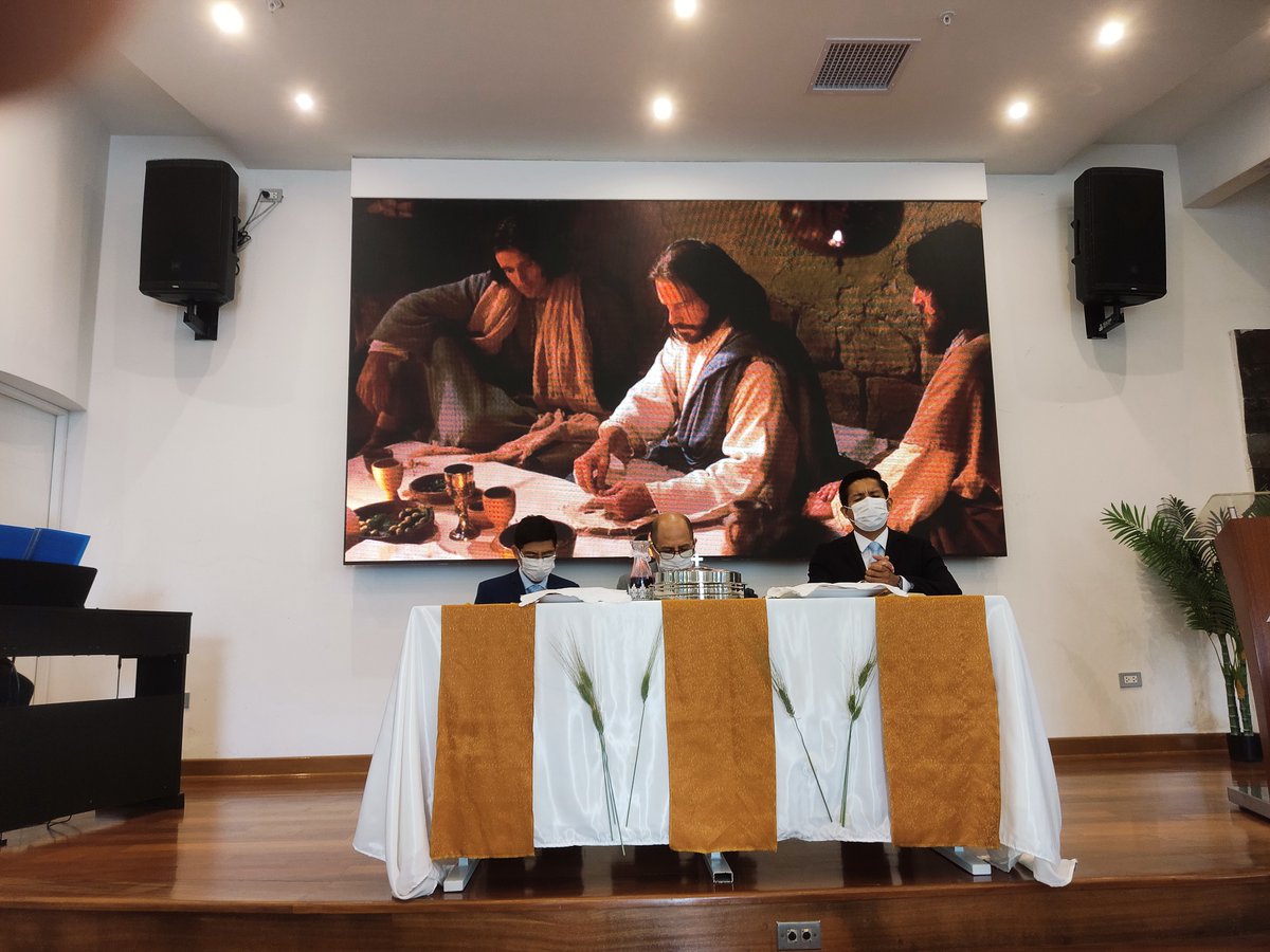 IglesiaCedros's tweet photo. Nuestra iglesia celebro por primera vez el Servicio de Comunión. El cual consiste en participar del lavamiento de los pies y de la cena del Señor. A través de ello, renovamos nuestro pacto con Dios. ¡Amén!
#cenadelseñor #ritodehumildad #adventista #pacto #renovación https://t.co/mx6xz1q6ri
