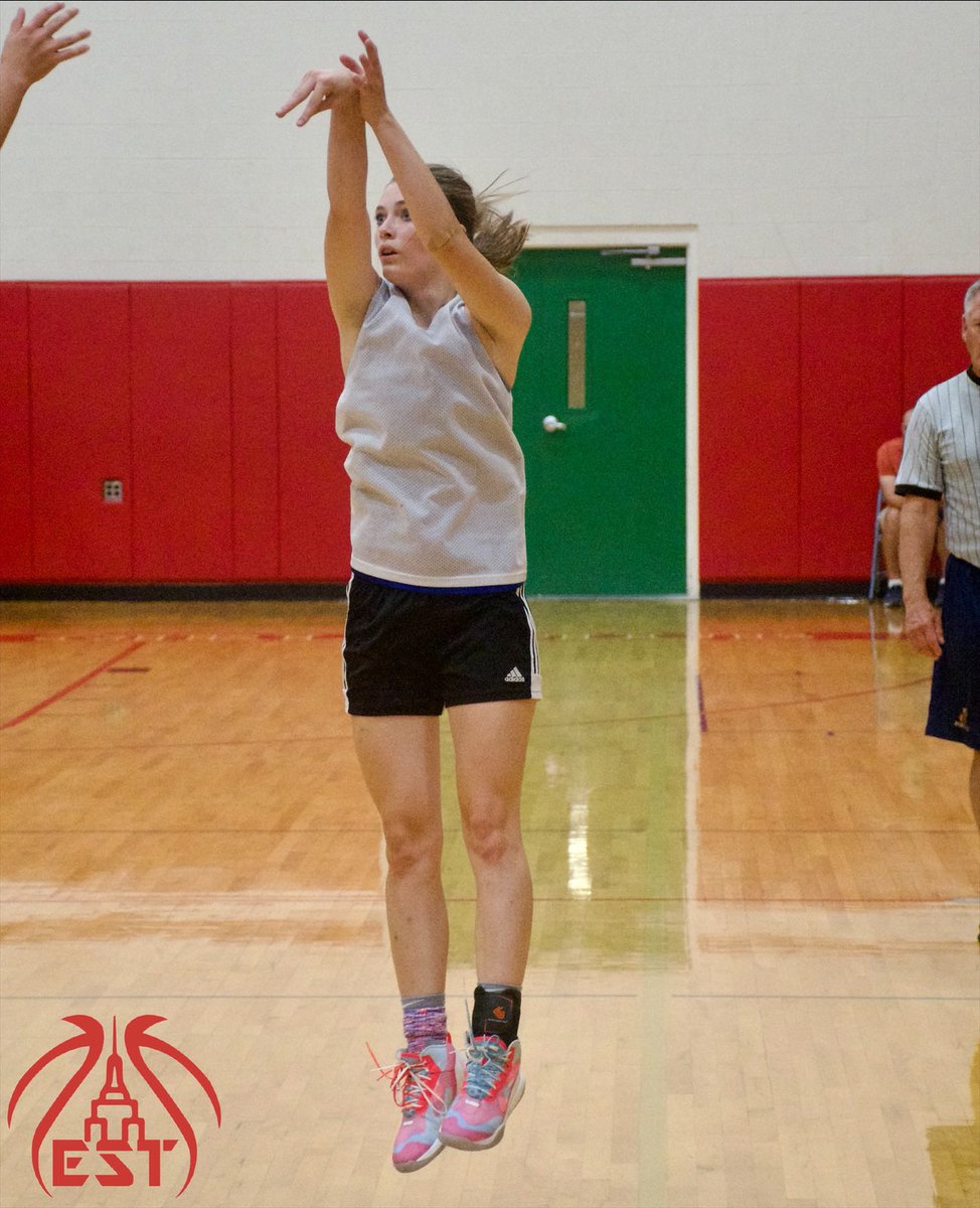 NYSTakeover's tweet photo. Shoutout to the 2023s &amp; 2024s 🫡 the Oneonta area has graduated a lot of cornerstone players the last couple years including ‘generational’ talent at several schools, but the cupboards are far from bare. Upperclassmen holding it down at OBGC summer league ✔️ https://t.co/IQeacGDRPO