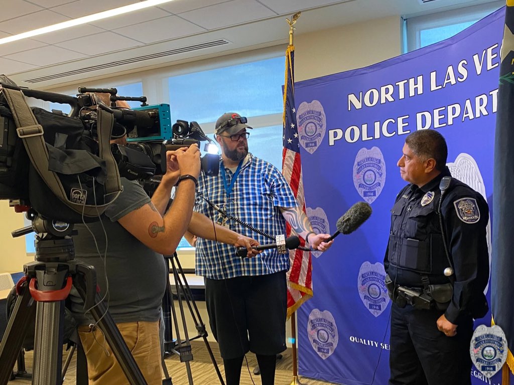 NLVPD's tweet photo. Today #NLVPD removed a barrier to allow more participation in the #PoliceExplorer youth program, as well as announced the promotion of 3 standout program participants into leadership roles.
We now accept any immigration status for our youth program.
#Youth #ForTheKids! https://t.co/54XyMiBc2z
